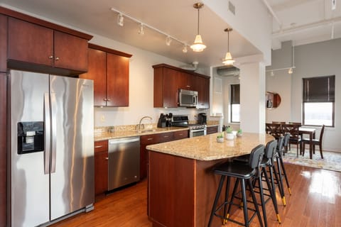 Kitchen/Dinning area