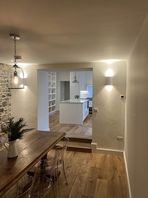 Dining room & kitchen