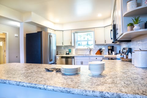 Fully applianced kitchens