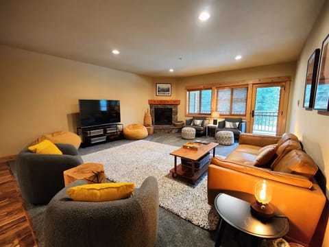 Living Room with Gas Fireplace and TV