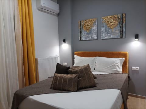 Deluxe Apartment | 2 bedrooms, iron/ironing board, free WiFi