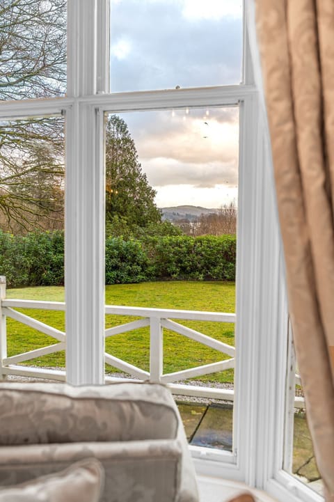 1 Brathay Fell Lake Views in Lounge