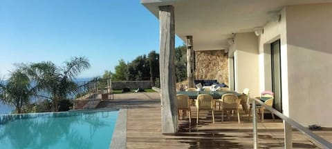 Palombaggia - "CASA NOSTRA" : Exclusive luxury with a breathtaking sea view House in Porto-Vecchio