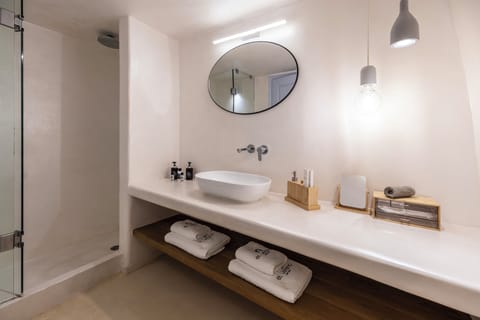 Two Bedroom Villa with Outdoor Hot Tub | Bathroom | Slippers