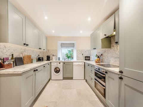 Kitchen/diner | The Holly Trees- Holly Tree Lodge - The Holly Trees, Kilmun, near Dunoon