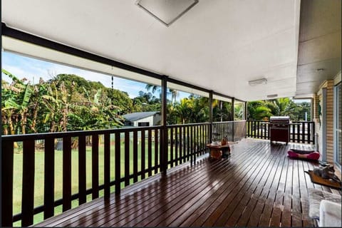 Balcony & Clothes Line area