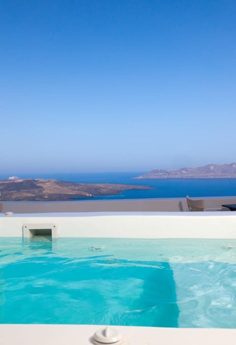 Deluxe Double Room | Individually decorated, individually furnished, desk, free WiFi