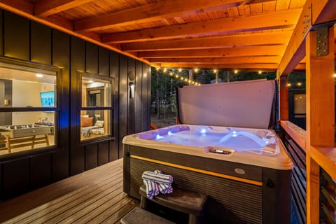 Heart of the Mountain Hot Tub