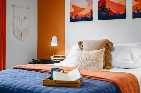Cozy bedroom vibes for your ultimate relaxation 🛏️🌙
