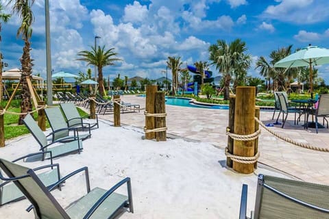 One of the best features of our lovely 4 bedroom vacation home with private poolis the FREE WATER PARK, with water slides, lazy river, and more! Come enjoy a Magical Time!