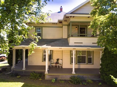 Large covered porch. 