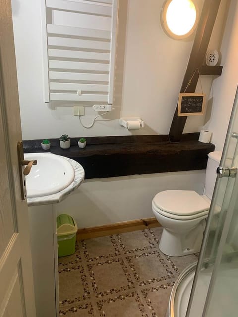 Shower Room in Sunrise