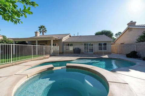 Private Desert Oasis! 