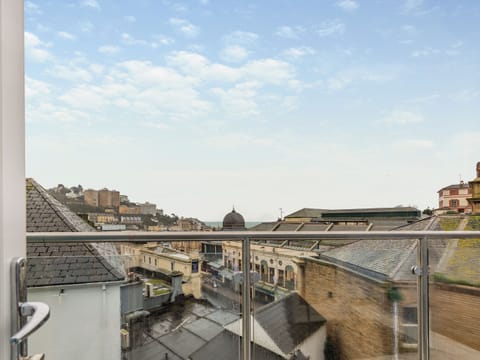 Balcony | Sea Breeze, Torquay