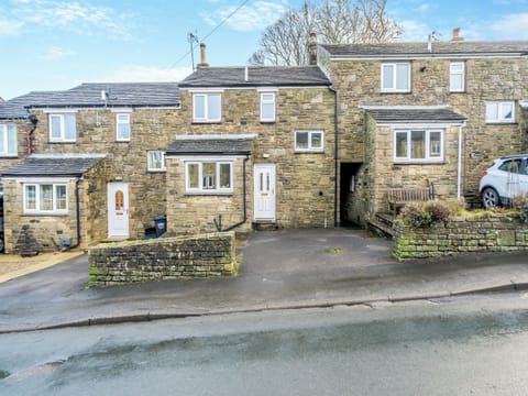Exterior | Dale View - Gayle Lane Cottages, Gayle, near Hawes