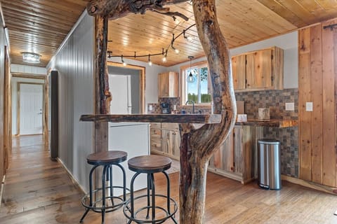 The kitchen is ideal for cooking meals and eating all together!