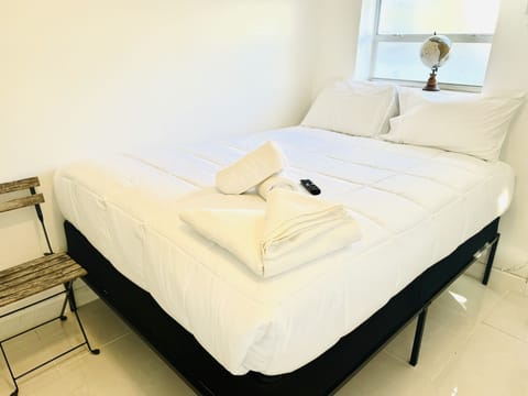 Large Queen Size bed