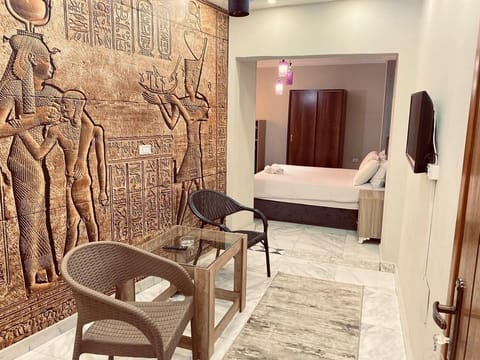 Family Room | Egyptian cotton sheets, premium bedding, down comforters