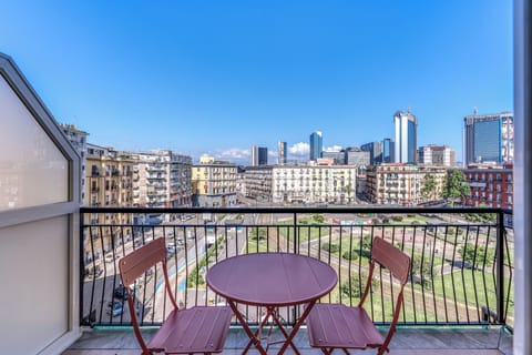 City Triple Room | In-room safe, desk, free WiFi