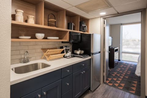 Family Suite, Balcony, Mountain View | Private kitchen | Full-size fridge, microwave, coffee/tea maker