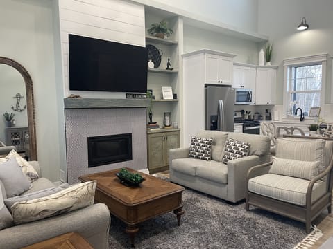 Spacious living area with plenty of seating