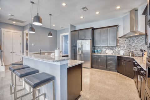 1st Floor 1/2 Bath by Double Doors