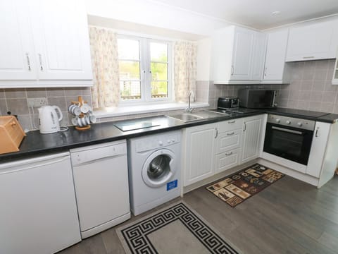 Fridge, dishwasher, electric kettle, toaster