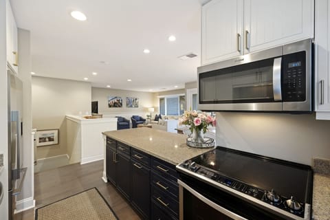 Fully Equipped Modern Kitchen