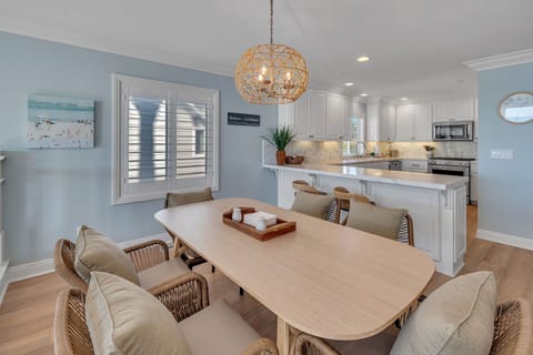 Dining area for 6 connected to the kitchen. Please note: there are a lot of stairs in the home and there are no safety gates.