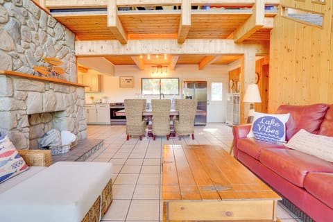 Chalet Living Room & Kitchen