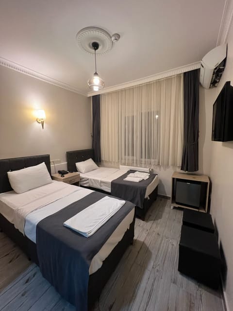 Basic Twin Room | Free WiFi