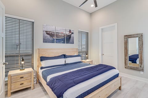 Third King Bedroom, 1st Floor