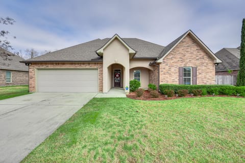 Zachary Vacation Rental | 4BR | 2BA | 1 Step Required | 2,239 Sq Ft