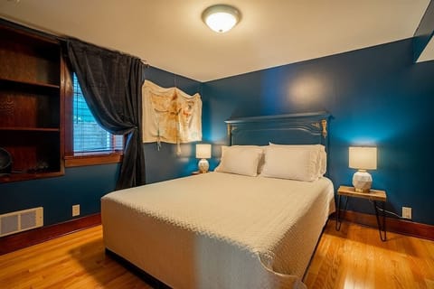 Your private room with Queen sized bed - mattress is medium/soft