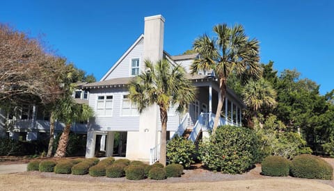 Compass Point 102