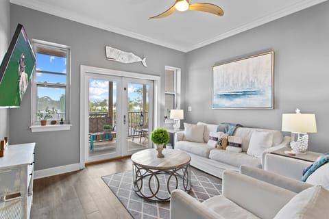 Seagrove Highlands 2307 Living Room