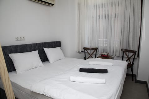 Basic Double Room | Free WiFi