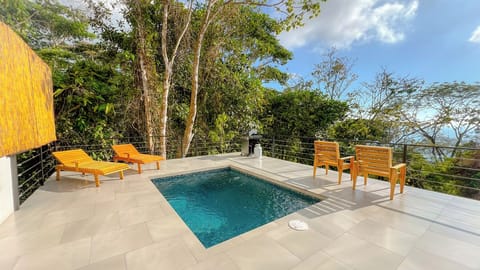 POOL WITH OCEAN & JUNGLE VIEW