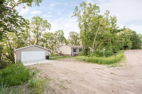 Mallard Loop Property Entrance
