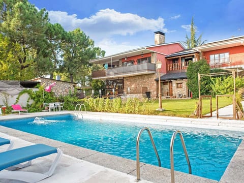 Holiday Home Swimming Pool