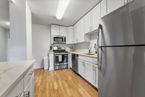 Whether you’re whipping up a quick breakfast or a full dinner, you’ll find this kitchen ready with all the essentials for your stay.