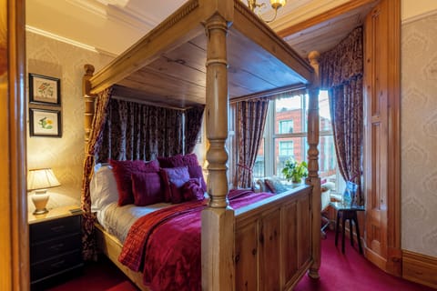 Luxury Double Room | Premium bedding, individually decorated, individually furnished