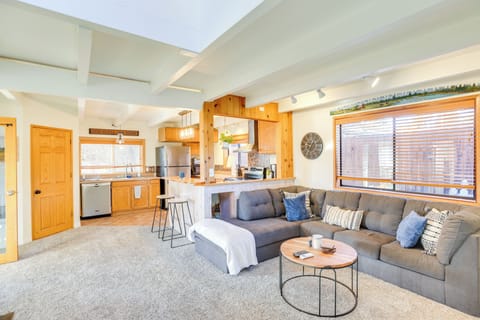 House (2 Bedrooms) | Interior