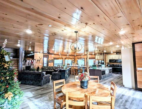 More dining area for additional guests. 