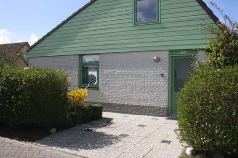 Holiday Home Exterior [winter]