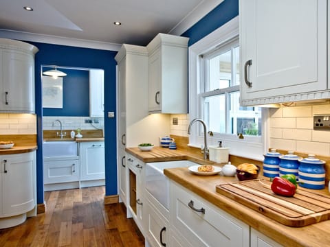 Kitchen | Headland Views, Newquay