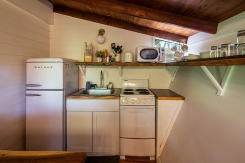 Cook up a feast in a fully equipped modern kitchen