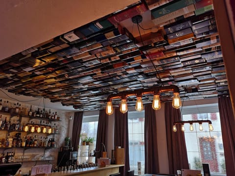 Cocktail bar