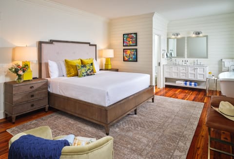 Deluxe Suite | Premium bedding, individually decorated, individually furnished