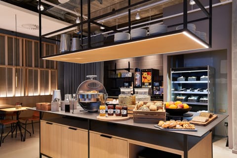 Daily buffet breakfast for a fee